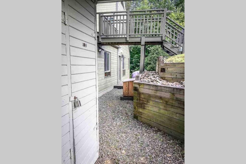 The Mountainside By Escapades Tremblant Apartment Mont-Tremblant Exterior photo